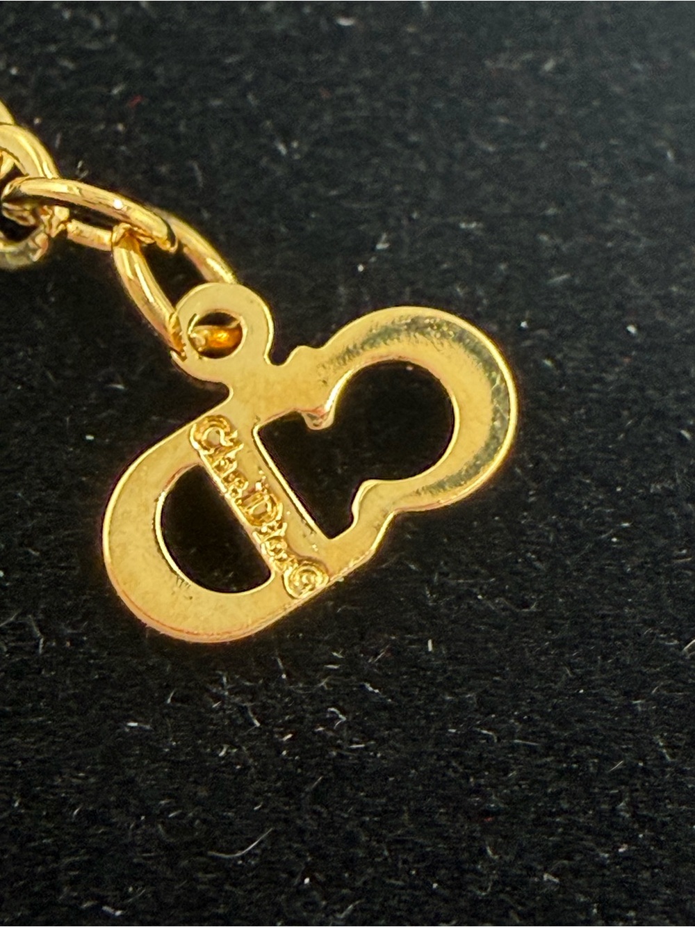 Dior Vintage Gold Tone Medallion Pendant Necklace Excellent Condition - Picture 6 of 12